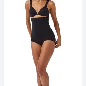 Spanx High Waist Power‎ Series Brief Black NWOT